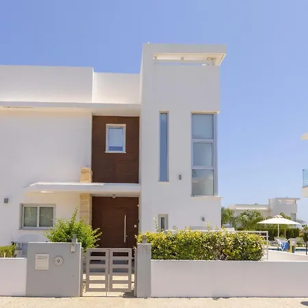 בית נופש Milos Lifestyle H9 *